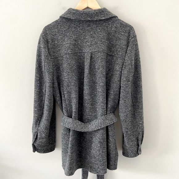 Reitmans Heather Grey Soft Fleece Knit Belted Fall Button Down Shirt Jacket - Picture 3 of 3